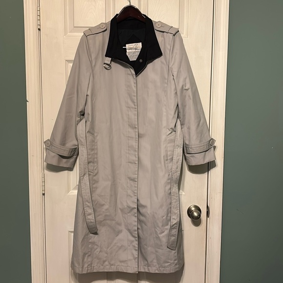Lord and Taylor trench coat vintage - Picture 1 of 5